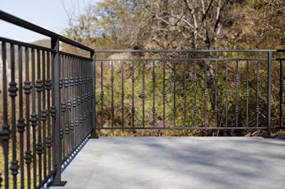 Get Your Wood, PVC, or Metal Railings Professionally Repaired